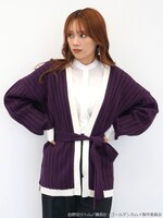 「白石由竹 イメージ リブニットカーディガン」着用イメージ