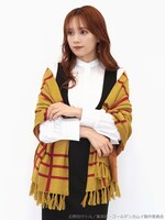 「杉元佐一 イメージ 2WAYニットストール」着用イメージ