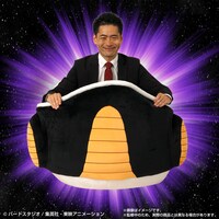 「ドラゴンボールZ ダメになる!? フリーザポッドクッション」の使用例。