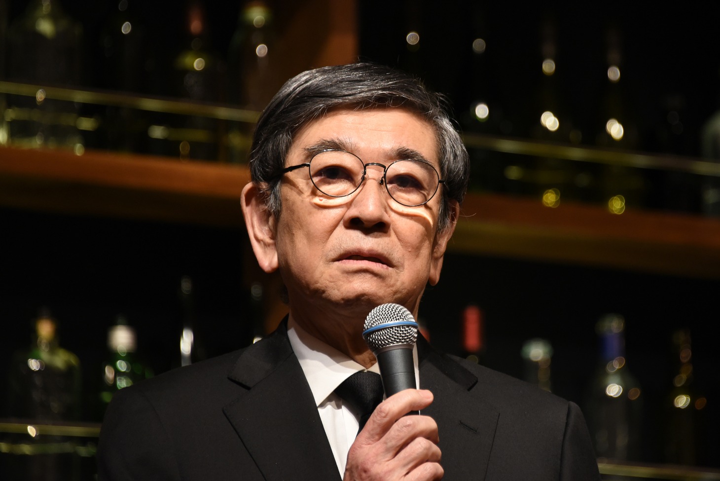石坂浩二