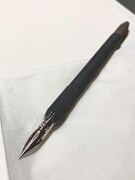 龍幸伸の“相棒”であるゼブラのGペン。