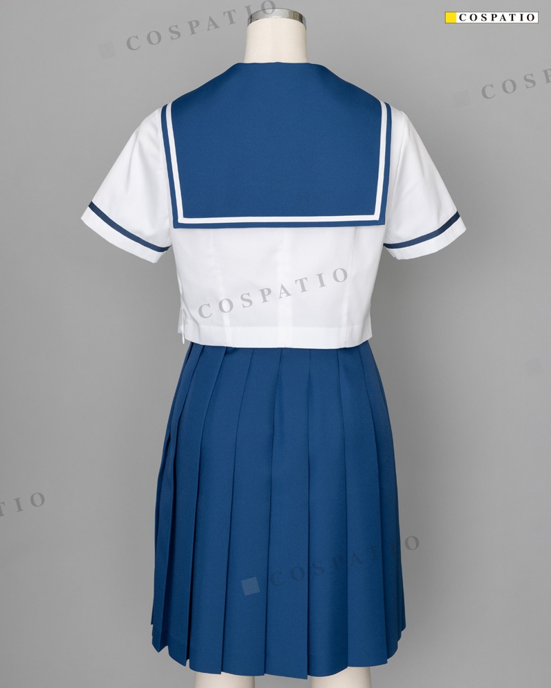 「友引高校女子夏制服」ジャケットとスカート。