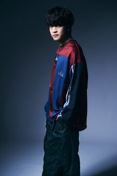 ファッショナブルな小野賢章・蒼井翔太・斉藤壮馬・石川界人、glamb 