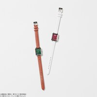 左から「ONOFFYFREE×『黒子のバスケ』腕時計（緑間モデル）」、「ONOFFYFREE×『黒子のバスケ』腕時計（赤司モデル）」。