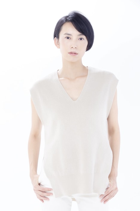 楠木役の三枝奈都紀。