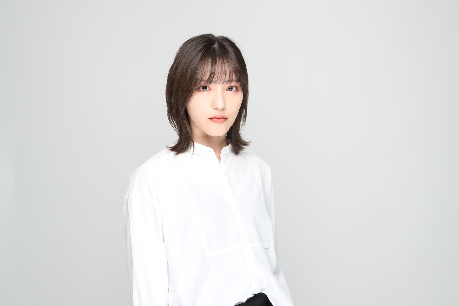 蛇ノ目エリカ役の井尻晏菜。