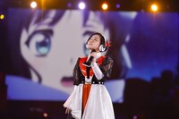ライブイベント「シンフォギアライブ2020→2022」の様子。