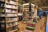 台湾漫画基地の1階書店より。