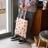 フラットトートの使用例。