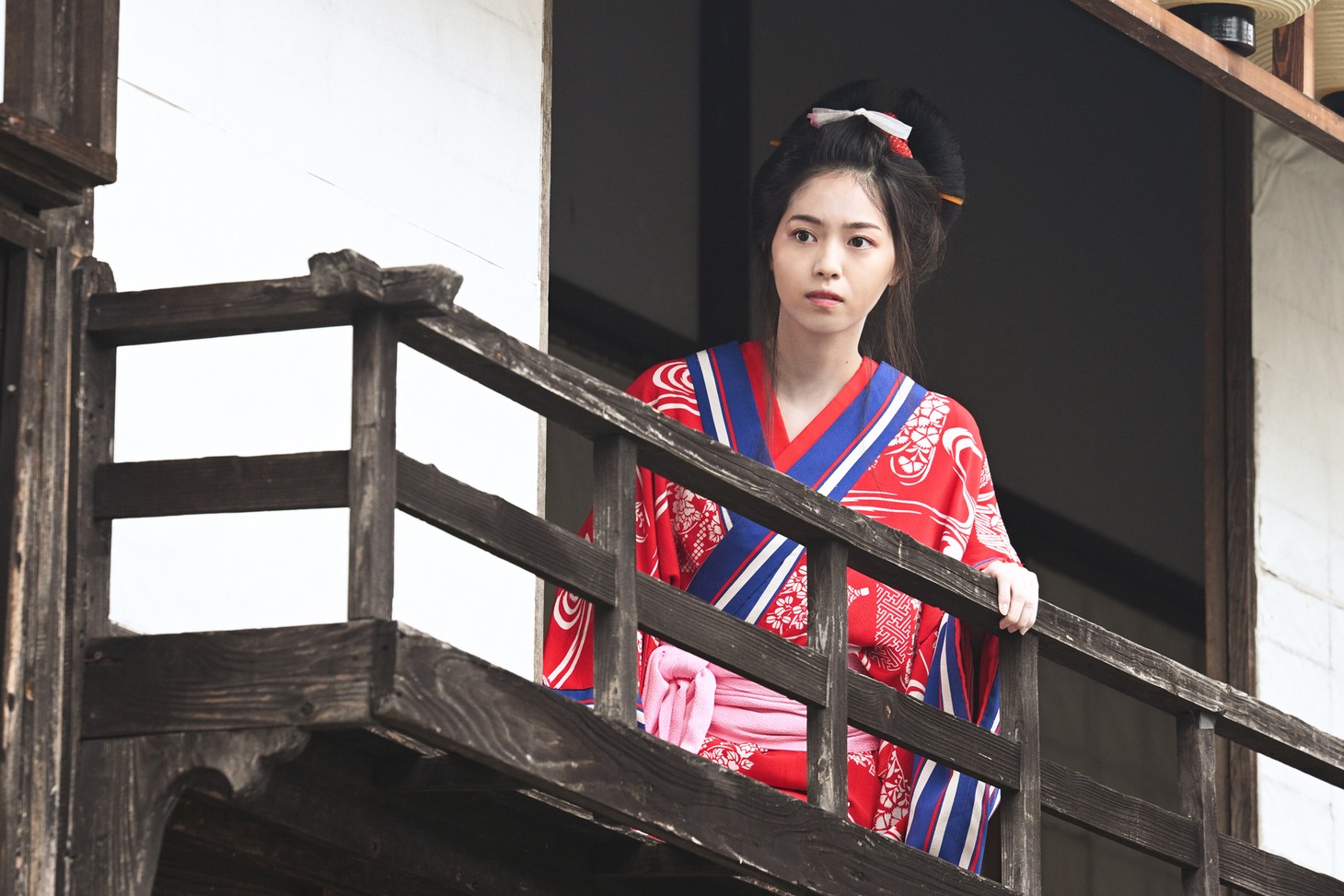 西野七瀬演じる園。