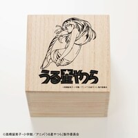 「うる星やつら 江戸切子グラス」の特性桐箱。