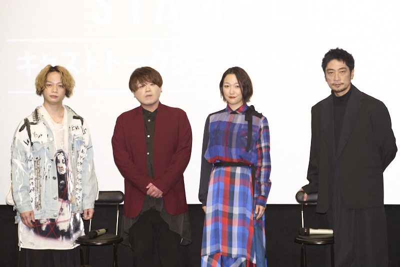 左から池田純矢、松岡禎丞、あんどうさくら、松田賢二。
