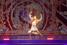 ジェニファー役の青野紗穂。