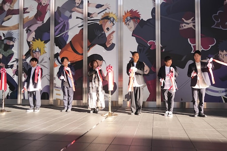 オープニングレセレモニー後に行われたテープカットの様子。