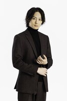 犬飼貴丈扮する佐京柴織。