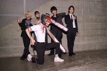 「チェンソーマン」ステージ登壇者。 (c)藤本タツキ／集英社・MAPPA