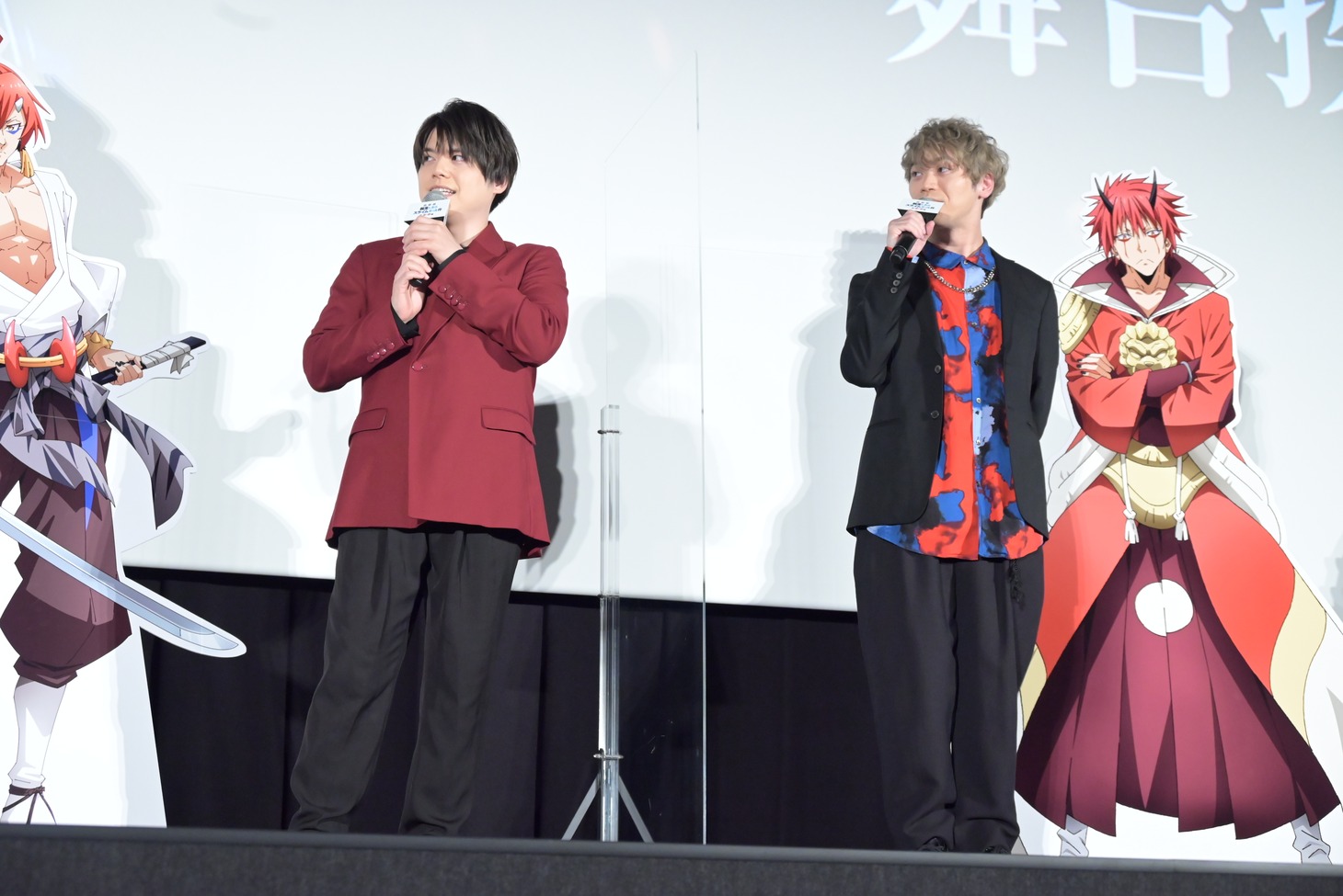 左から内田雄馬、古川慎。