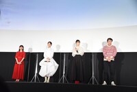 劇場アニメ「かがみの孤城」公開前夜祭舞台挨拶の様子。