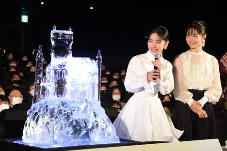 劇場アニメ「かがみの孤城」公開前夜祭舞台挨拶の様子。