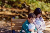 ゴマちゃんのぬいぐるみの使用イメージ。