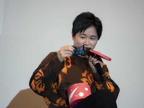 当日はスノウの誕生日だったため、逢坂良太にはスノウの名にちなみ、赤い缶に入った「スノーサンド」がプレゼントされた。