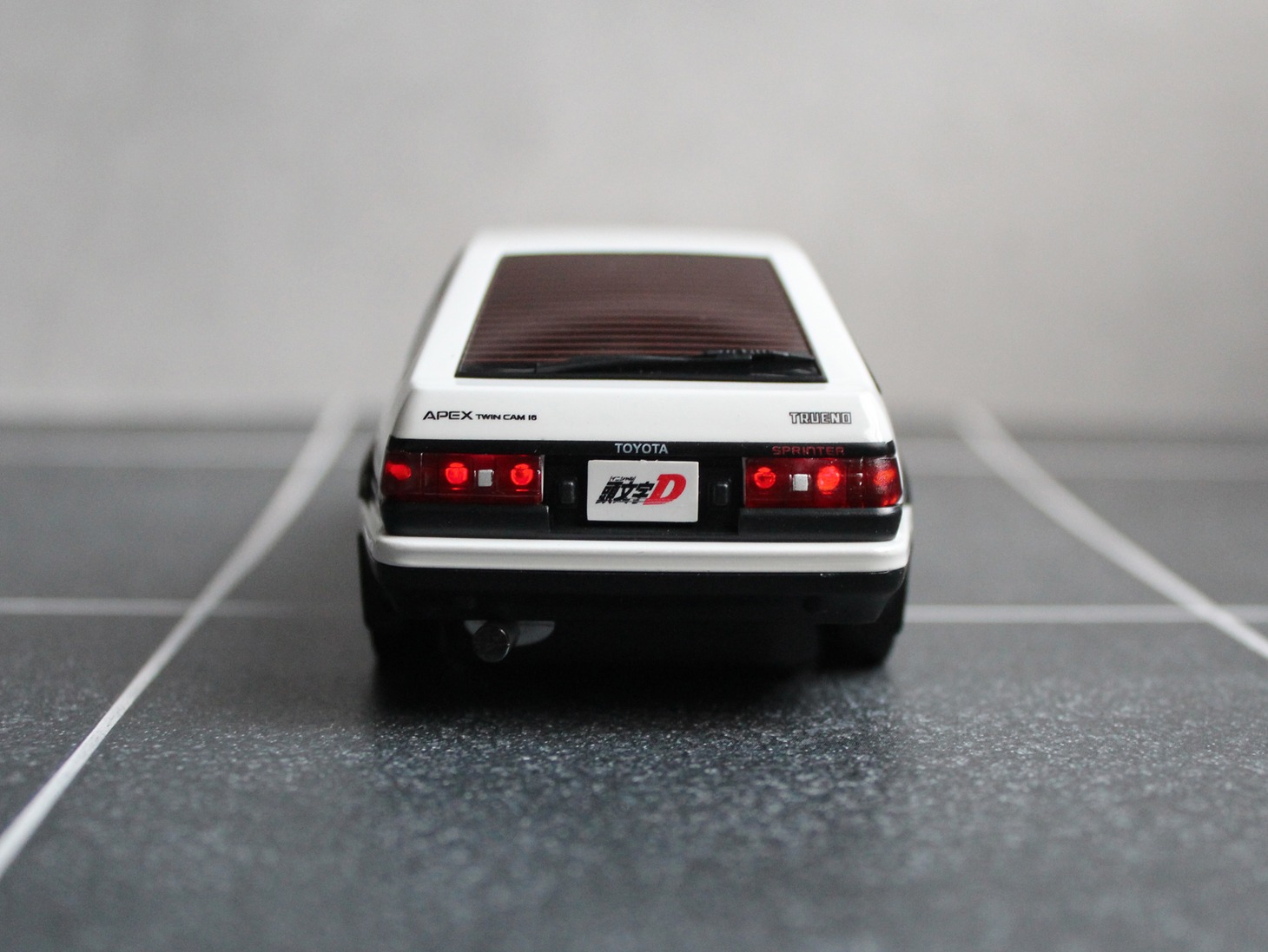 「無線マウス トヨタ AE86 『頭文字D』 藤原とうふ店（自家用）仕様」