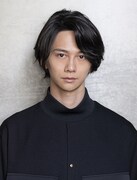 絵心甚八役の横井翔二郎。