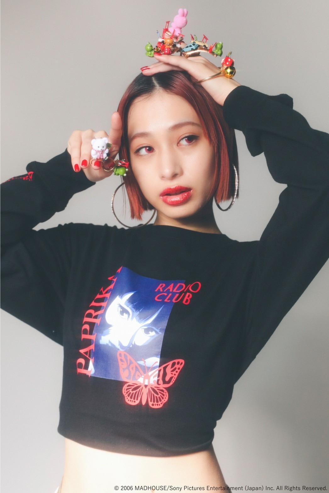 「X-girl × PAPRIKA BAD DREAM」の着用画像。