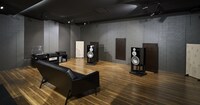 「ぼっち・ざ・ろっく！」HiFi試聴会のイメージ。