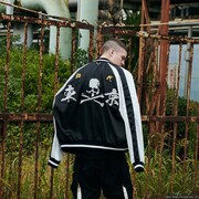 「Tokyo Revengers mastermind JAPAN スカジャン」着用イメージ