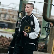 「Tokyo Revengers mastermind JAPAN スカジャン」着用イメージ