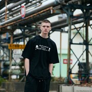 「Tokyo Revengers mastermind JAPAN Tシャツ 唯我独尊柄」着用イメージ