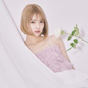 ドラマ「アカイリンゴ」より、新條由芽演じる宇宙美空の新ビジュアル。