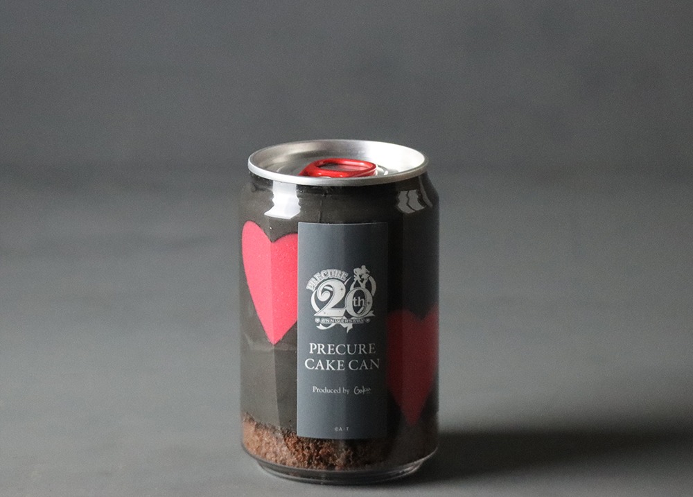 ブラックの「ふわ缶」（竹炭クリームと苺のコンフィチュール）。