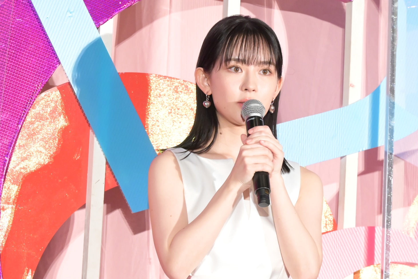 畑芽育、