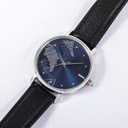 「鳥葦翔真 モデル 腕時計」