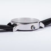 「鳥葦翔真 モデル 腕時計」