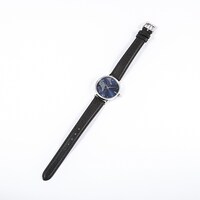 「鳥葦翔真 モデル 腕時計」