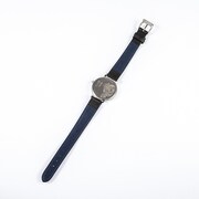 「鳥葦翔真 モデル 腕時計」