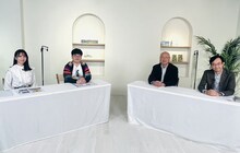 特番第1回より。左から森遥香、天津向、鵜之澤伸、氷川竜介。 (c) Bandai Namco Filmworks Inc.