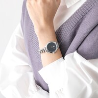 凪誠士郎モデルの腕時計着用イメージ。