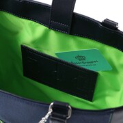 潔世一モデルのバッグ。