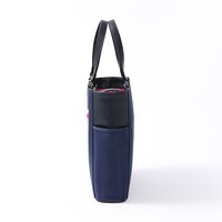 千切豹馬モデルのバッグ使用イメージ。