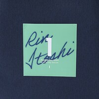 糸師凛モデルのバッグ。