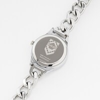 潔世一モデルの腕時計。