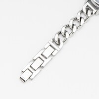 潔世一モデルの腕時計。