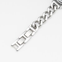 潔世一モデルの腕時計。