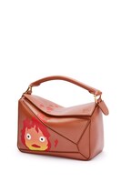 ロエベ×スタジオジブリ「ハウルの動く城」カプセルコレクションより。