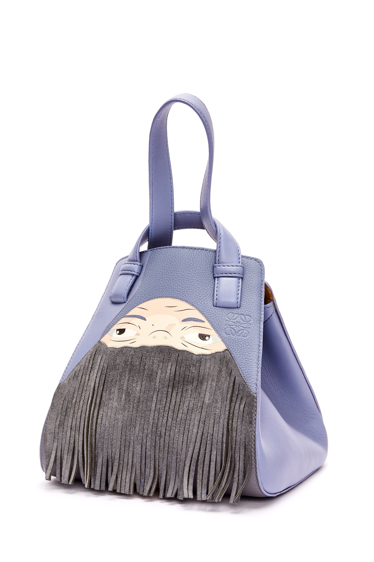 ロエベ×スタジオジブリ「ハウルの動く城」カプセルコレクションより。