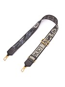 ロエベ×スタジオジブリ「ハウルの動く城」カプセルコレクションより。